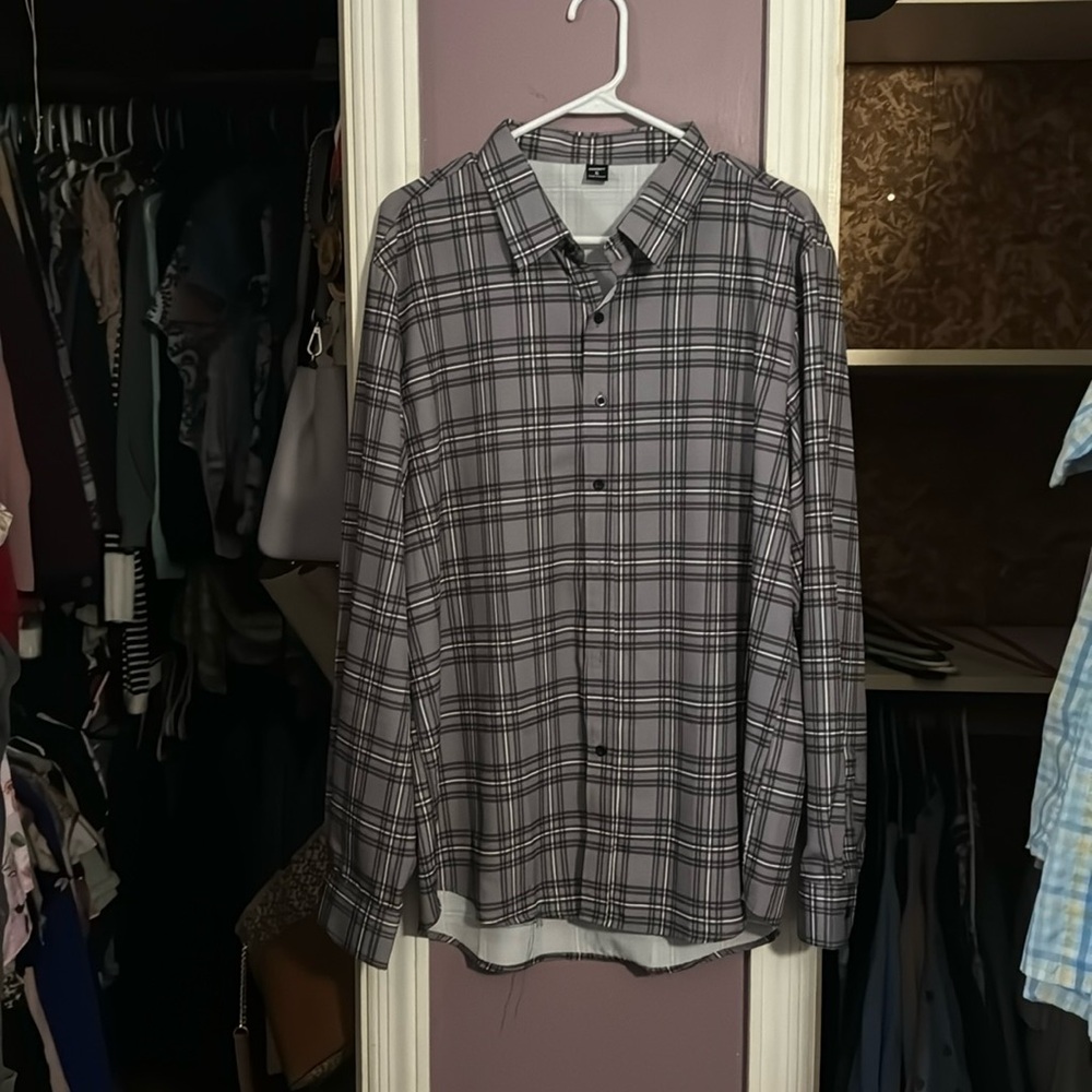 Xl button down dress shirt brand new never worn